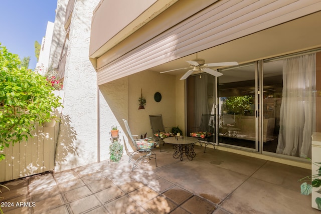 view of patio with ceiling fan