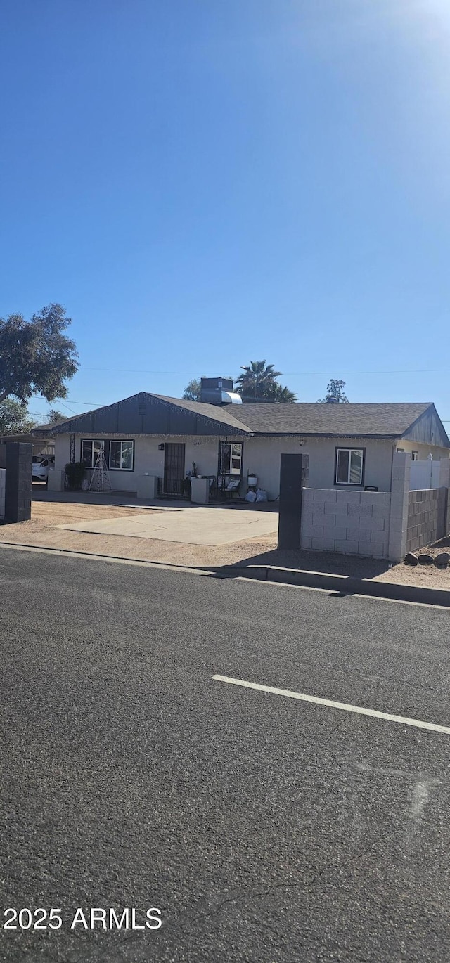 view of front of home