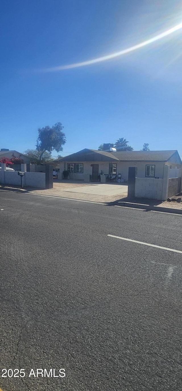 view of front of home