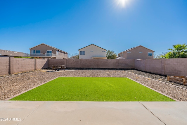 view of yard with a patio area