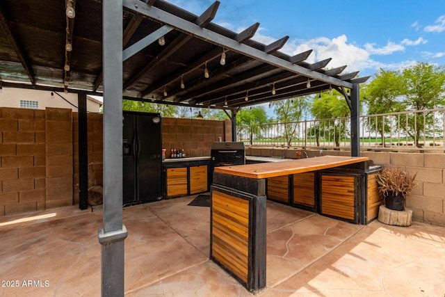 6637 W Watkins St, Phoenix, AZ 85043 - view of patio / terrace