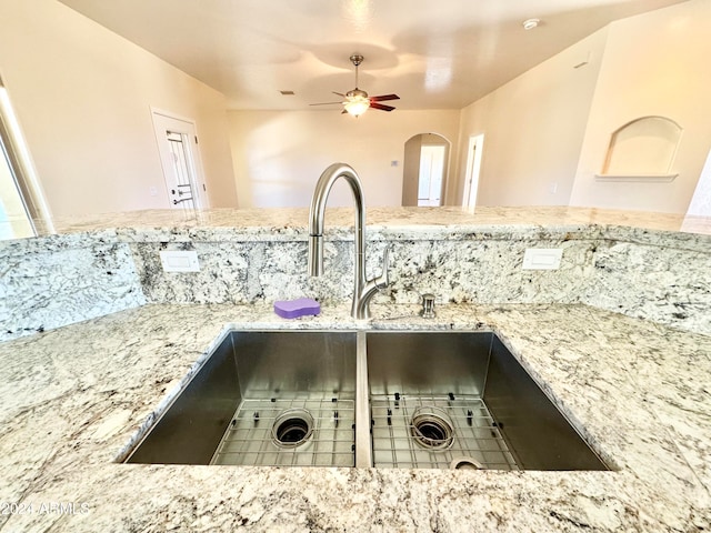 details with sink and ceiling fan