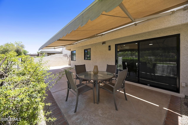 10538 E Gold Dust Cir, Scottsdale, AZ 85258 - view of patio / terrace featuring outdoor dining space