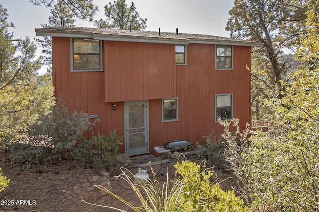 view of chalet / cabin