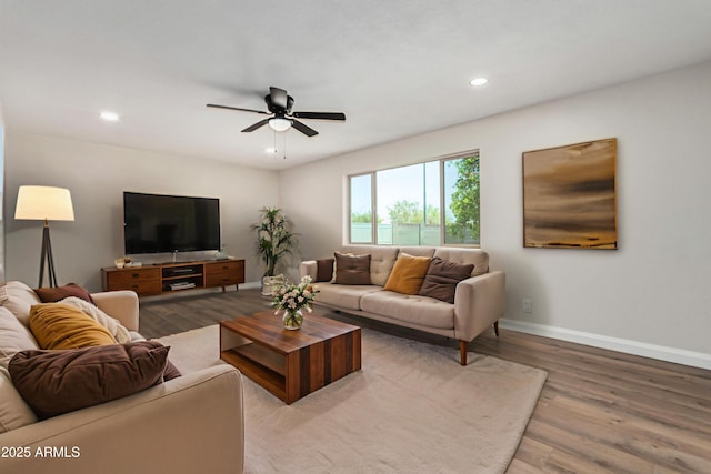 556 S Forest, Mesa, AZ 85204 - living room featuring a ceiling fan, light wood finished floors, and recessed lighting