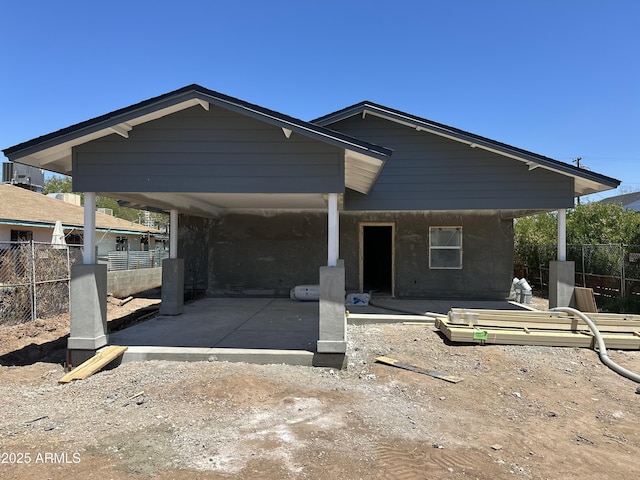 1210 E Garfield St, Phoenix, AZ 85006 - view of front facade with a patio