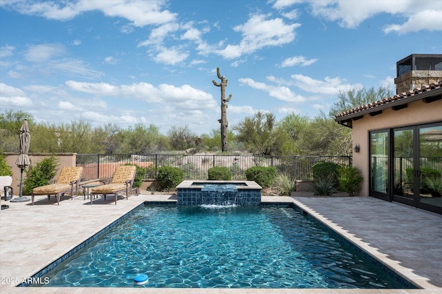 8454 E Leaning Rock Rd, Scottsdale, AZ 85266 - view of swimming pool featuring an in ground hot tub, fence, a fenced in pool, and a patio