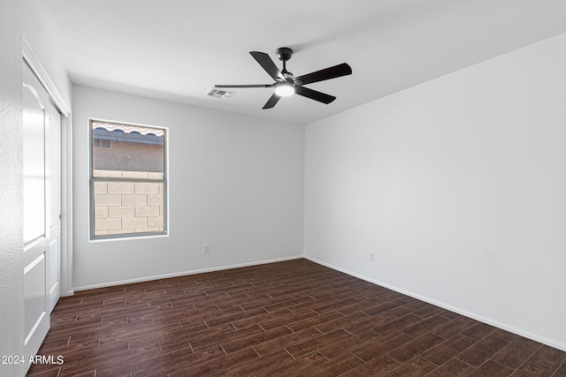 empty room featuring ceiling fan