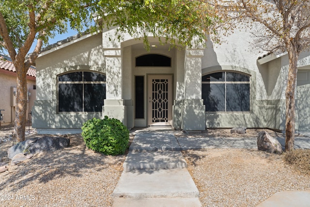 view of property entrance