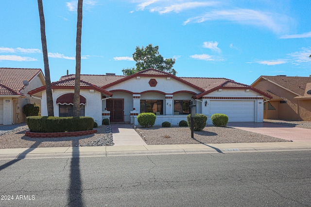 view of front of house featuring a garage