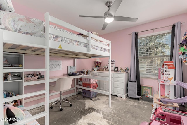 bedroom featuring ceiling fan