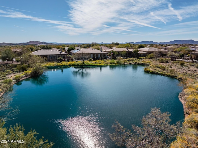 water view featuring a mountain view