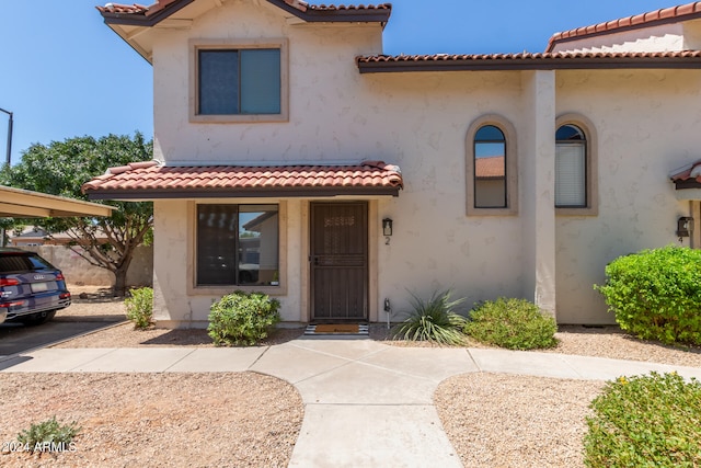 view of mediterranean / spanish-style house