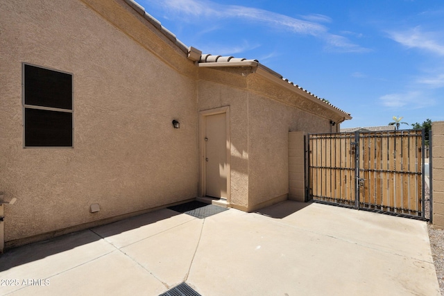 2069 E Winchester Way, Chandler, AZ 85286 - view of patio featuring a gate