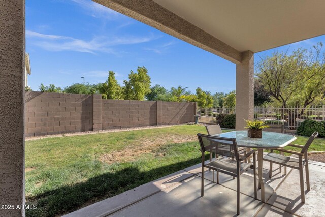 2545 E Harrison Ct, Gilbert, AZ 85295 - view of patio / terrace with outdoor dining area