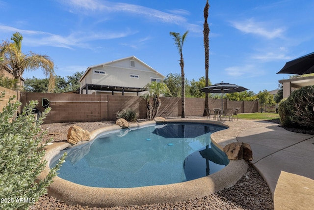 2545 E Harrison Ct, Gilbert, AZ 85295 - view of swimming pool with a fenced backyard and a patio area