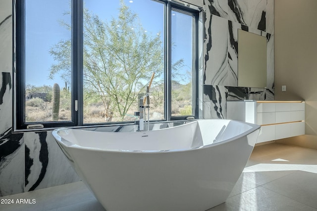 bathroom featuring a tub