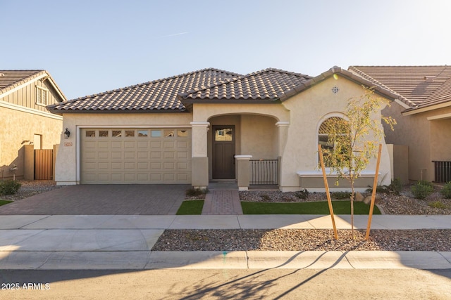 view of front facade with a garage