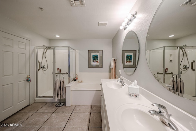 19700 N 76th St Unit 1124, Scottsdale, AZ 85255 - full bathroom featuring a shower stall, visible vents, and a sink
