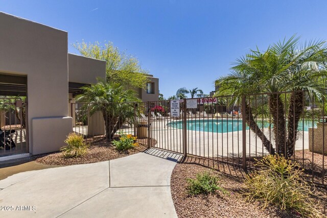 11260 N 92nd St Unit 2102, Scottsdale, AZ 85260 - view of community pool