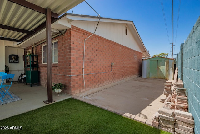 8155 E Columbus Ave, Scottsdale, AZ 85251 - view of patio / terrace featuring a storage unit