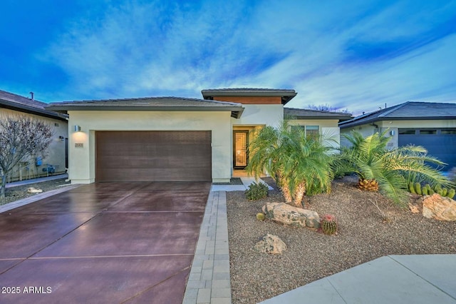 view of front of house featuring a garage