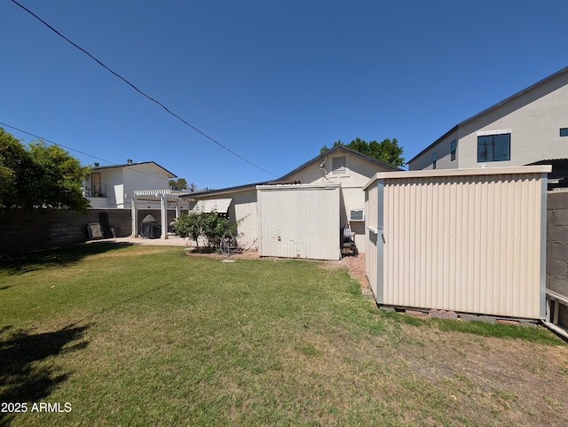 3827 N 8th St, Phoenix, AZ 85014 - view of yard featuring a pergola