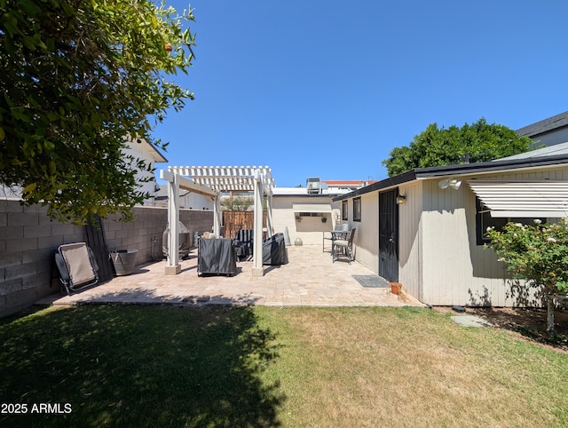 3827 N 8th St, Phoenix, AZ 85014 - view of yard featuring a pergola and a patio