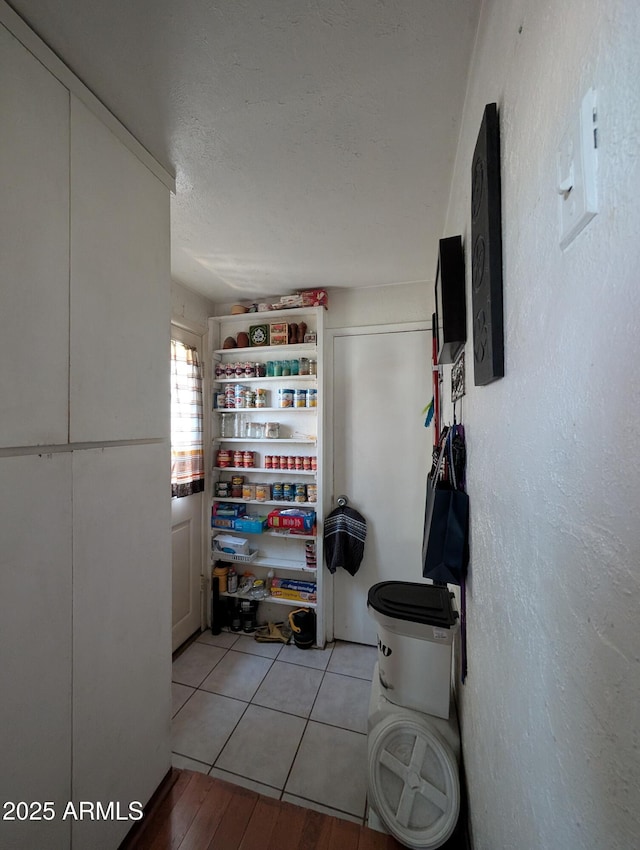 3827 N 8th St, Phoenix, AZ 85014 - view of pantry