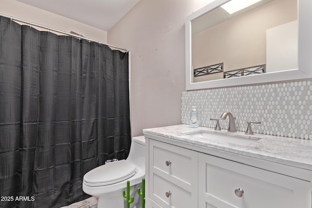 5226 W Redfield Rd, Glendale, AZ 85306 - bathroom featuring decorative backsplash, toilet, vanity, and a shower with shower curtain