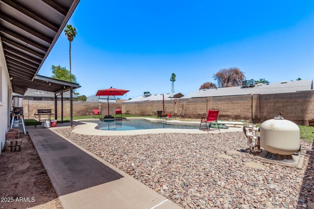 5226 W Redfield Rd, Glendale, AZ 85306 - fenced backyard featuring a patio area
