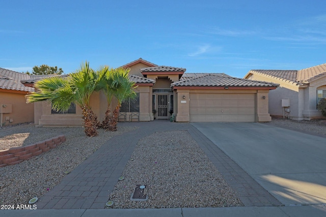 view of front of house featuring a garage