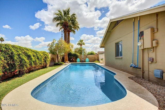 2846 E Lupine Ave, Phoenix, AZ 85028 - view of pool featuring a fenced backyard and a fenced in pool