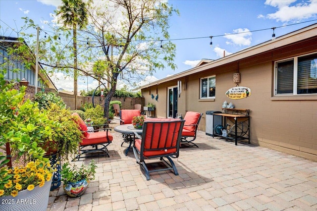 2846 E Lupine Ave, Phoenix, AZ 85028 - view of patio featuring a fenced backyard and outdoor dining space