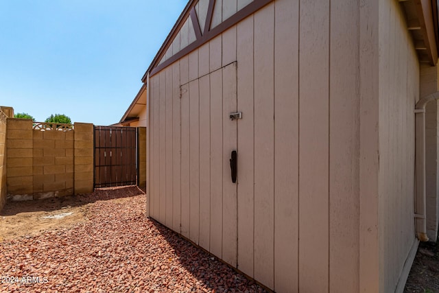 view of outbuilding