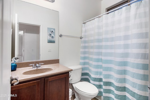 4221 S Fireside Ct, Gilbert, AZ 85297 - bathroom with toilet, vanity, and a shower with curtain