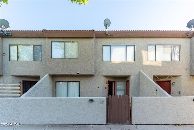 view of townhome / multi-family property