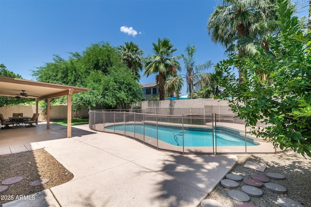 5132 E Grandview Rd, Scottsdale, AZ 85254 - view of pool with a fenced backyard, a patio, and a ceiling fan