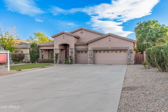 view of front of house featuring a garage