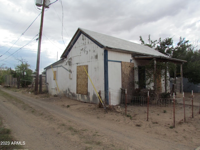 view of home's exterior