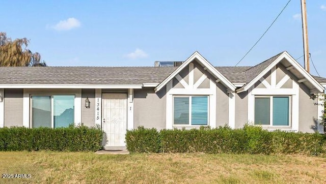 13415 N 21st Pl, Phoenix, AZ 85022 - view of front of home with stucco siding and a front yard