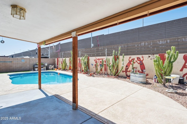 3133 E Redwood Ct, Phoenix, AZ 85048 - view of swimming pool featuring a patio area and a fenced backyard