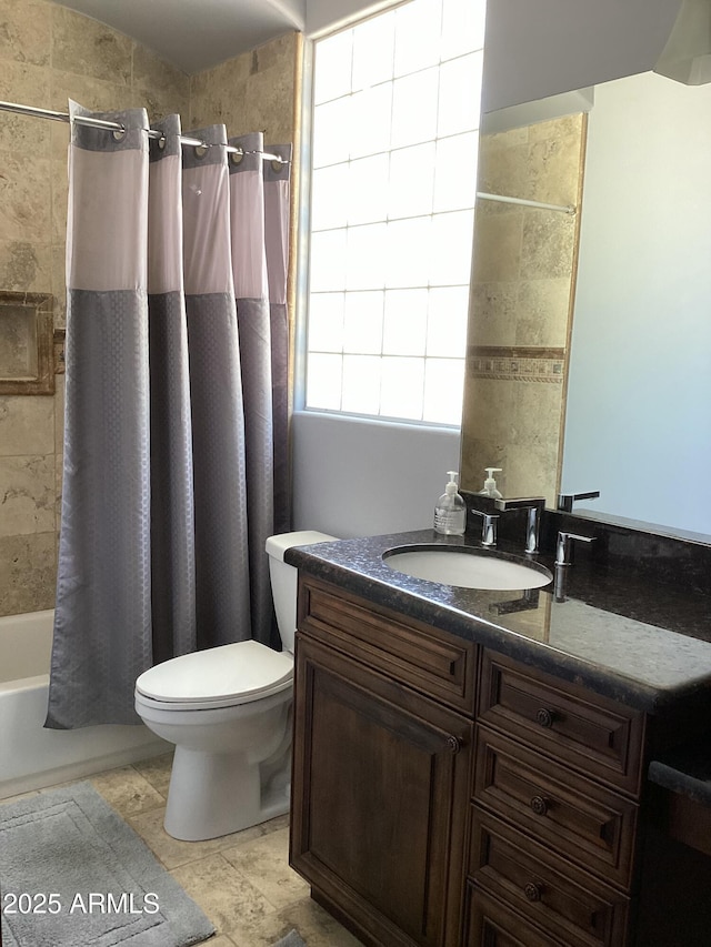 6540 E Wildcat Dr, Cave Creek, AZ 85331 - full bath with vanity, toilet, and shower / tub combo