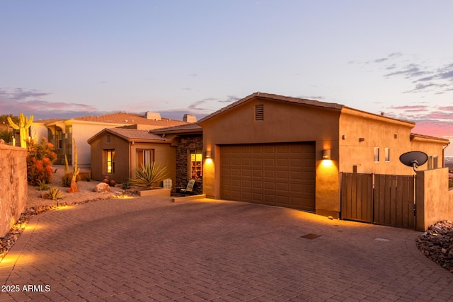 view of front facade featuring a garage