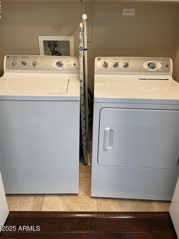 6605 N 93rd Ave Unit 1071, Glendale, AZ 85305 - laundry area with washer and dryer