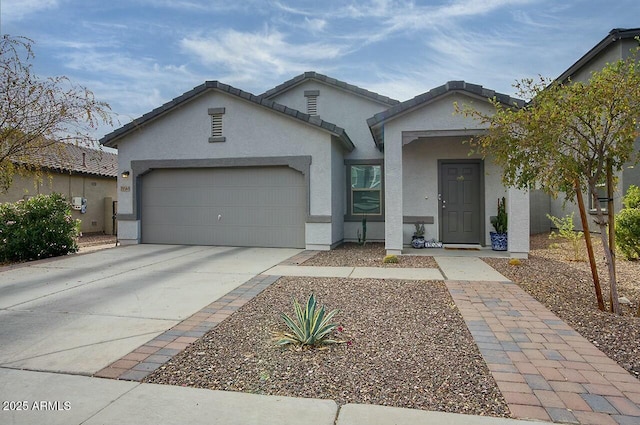 view of front of house featuring a garage