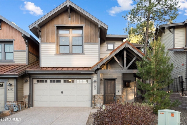 view of front facade with a garage