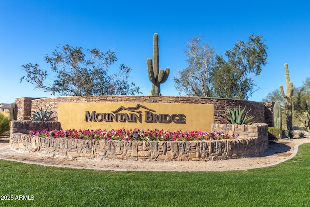 1822 N Waverly, Mesa, AZ 85207 - community sign with a yard