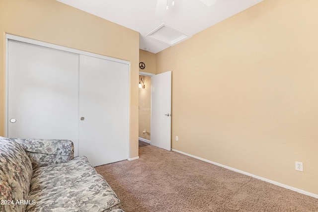 unfurnished room featuring carpet