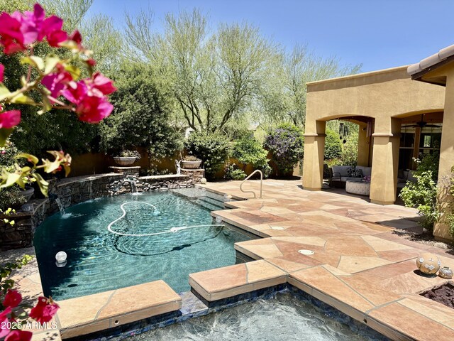9249 E Desert Arroyos St, Scottsdale, AZ 85255 - swimming pool featuring a jacuzzi, a patio, and ceiling fan